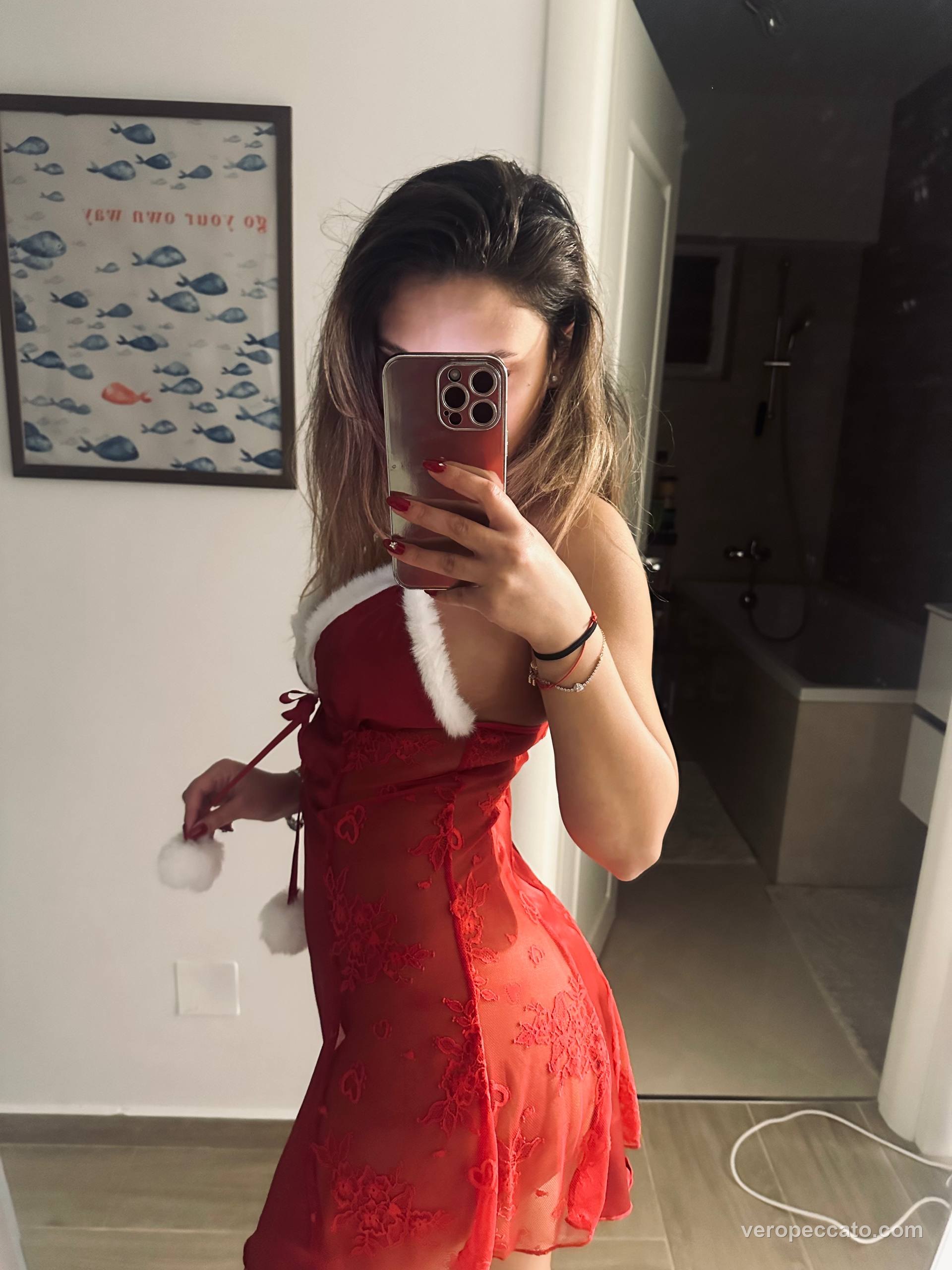 Vero Peccato clothed cam girl italiana